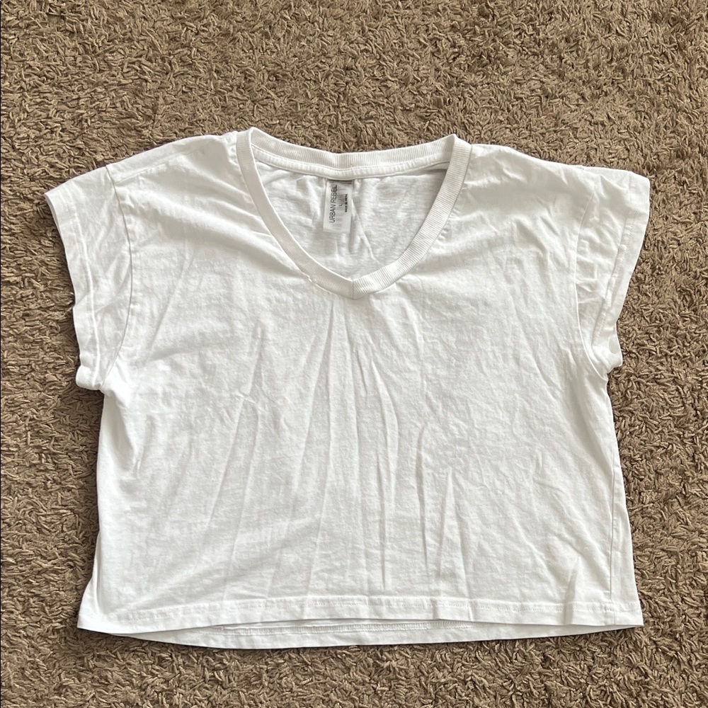 Chic White V-Neck Crop Top